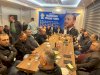 Egemen Canbaz misafirlerini ağırlıyor
