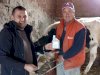 Ezine İlçe Tarım Orman Müdürlüğü ektoparaziter ilaçlar dağıttı