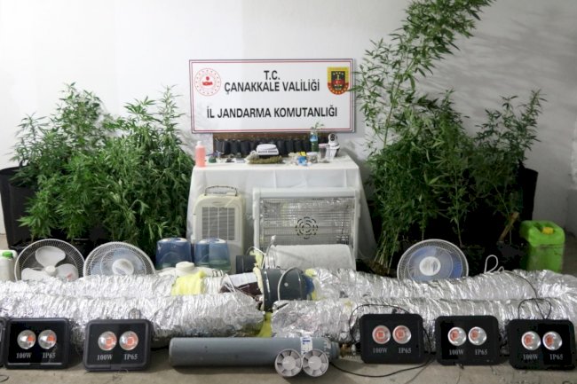 Evde uyuşturucu üreten 2 kişi yakalandı 