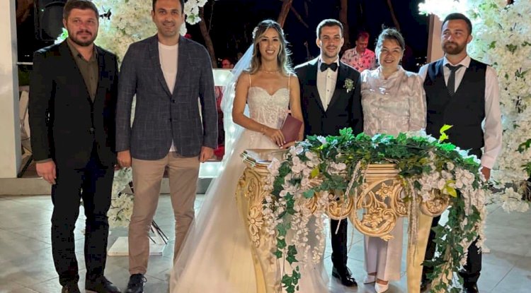 Mutluluklarına ortak oldu…