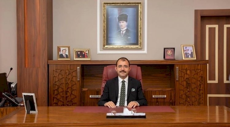 “Saygı ve minnetle anıyorum” (10.11.2022)