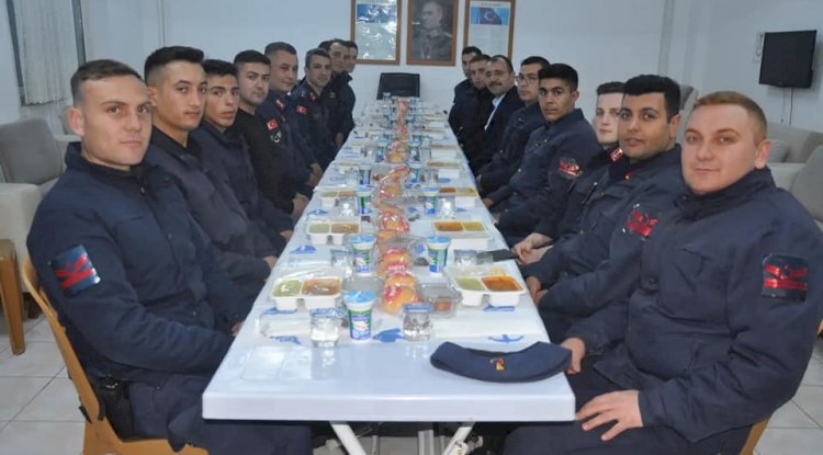 Biga Kaymakamı Dolu Jandarma Personeli ile buluştu
