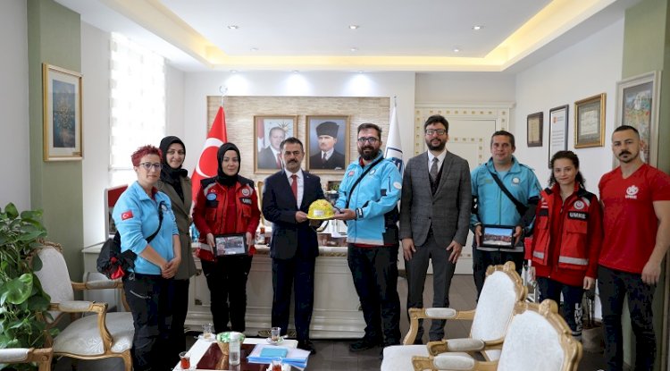 Çanakkale’den Deprem Bölgesine İlk Ulaşan UMKE Ekibine Teşekkür