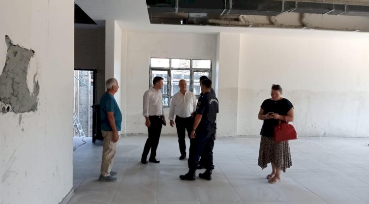Oruçoğlu okul yapımını inceledi