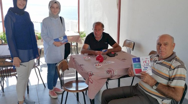 Eceabat’ta Dünya Kalp Günü kapsamında broşür dağıtıldı