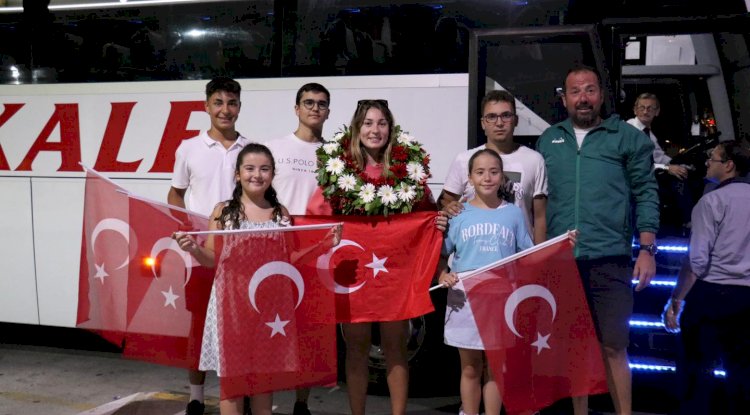Milli Sporcuya Coşkulu Karşılama