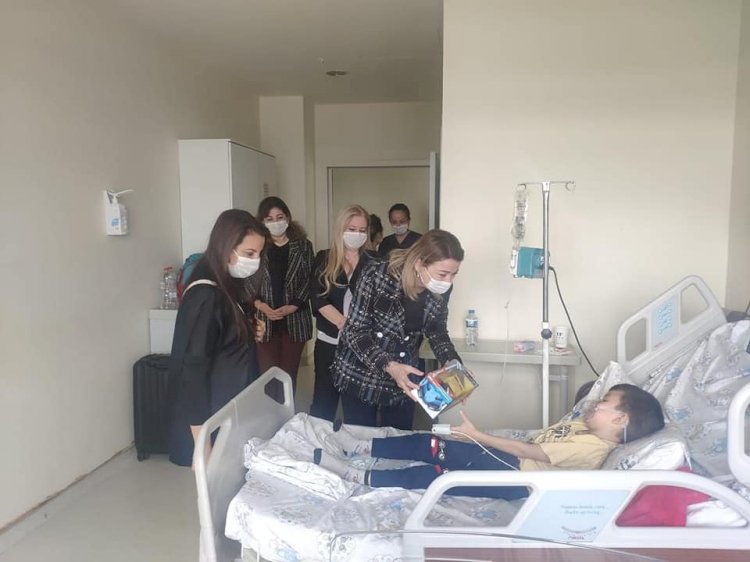 AK Parti’den hastane ziyareti 