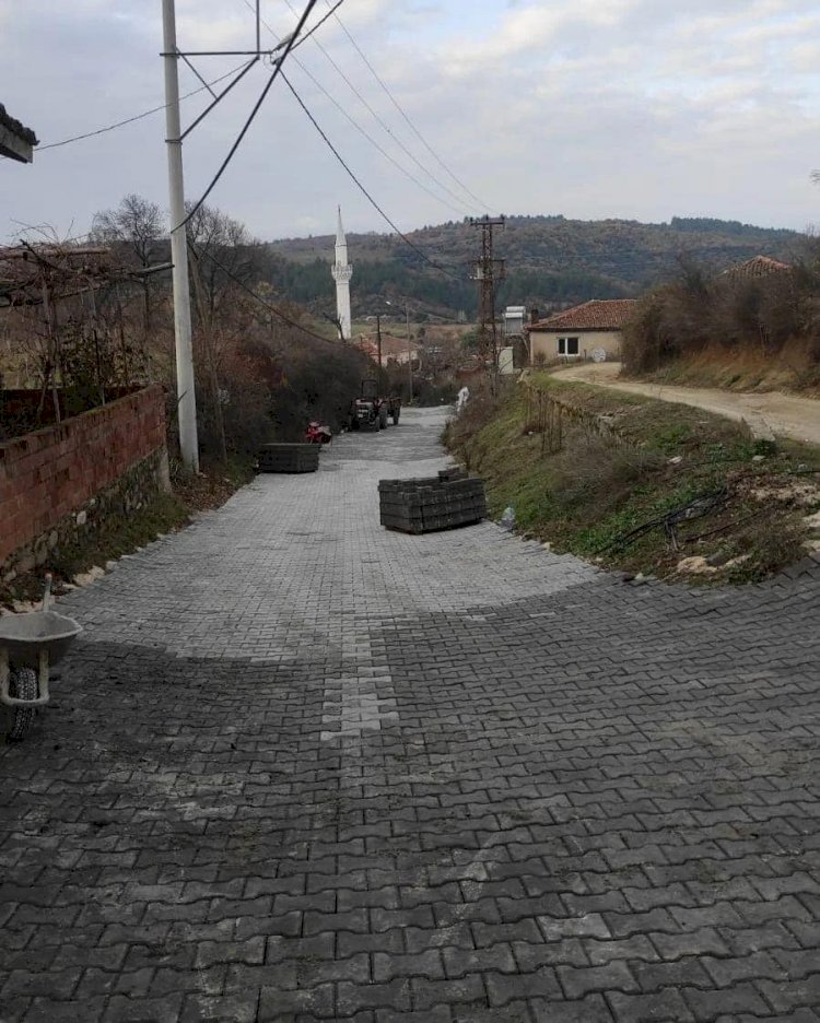 Köy yolları yenileniyor