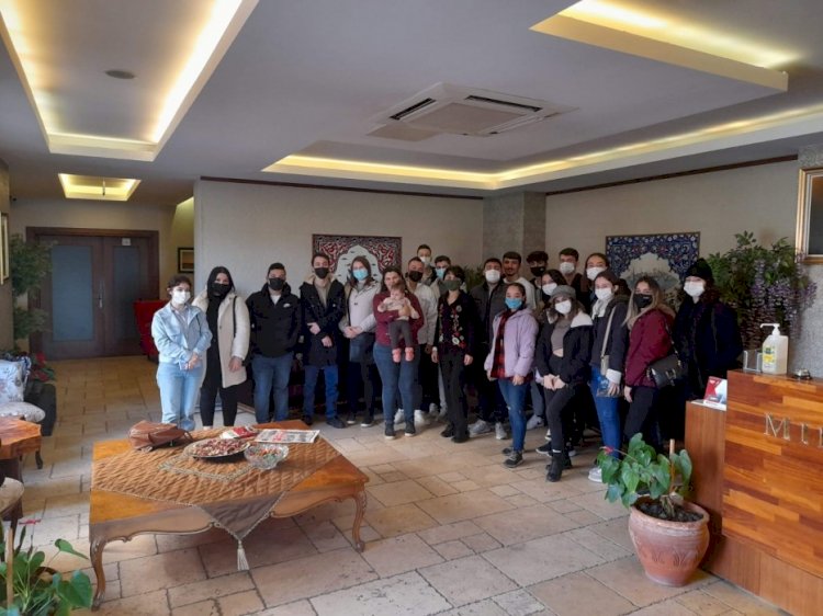 ÖĞRENCİLERE UYGULAMALI EĞİTİM