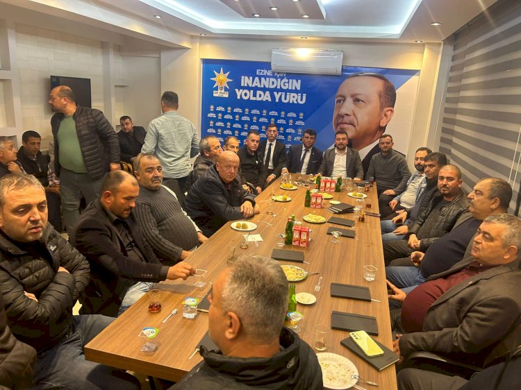 Egemen Canbaz misafirlerini ağırlıyor
