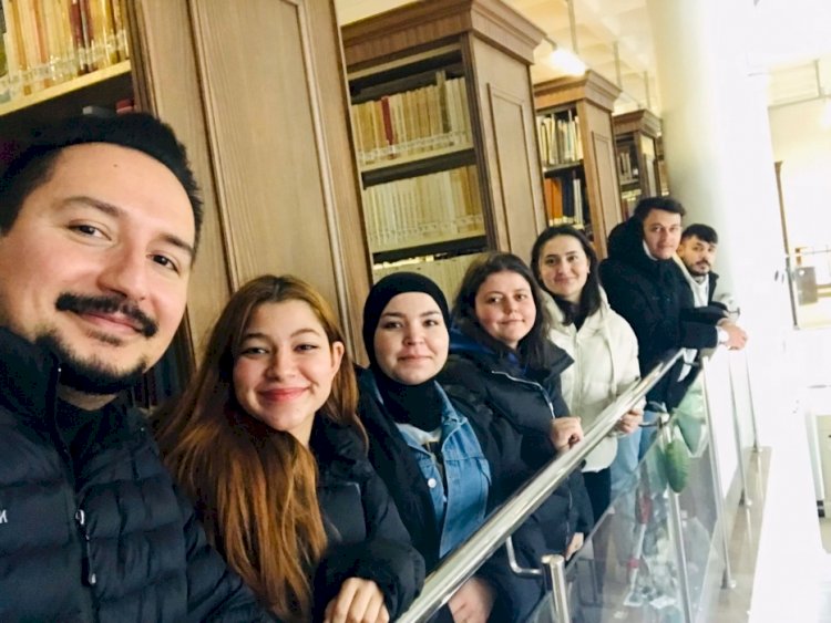 Öğrencilere park ve kütüphane gezisi